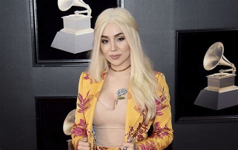 ava max freund|Ava Max: Beziehung, Vermögen, Größe, Tattoo,。